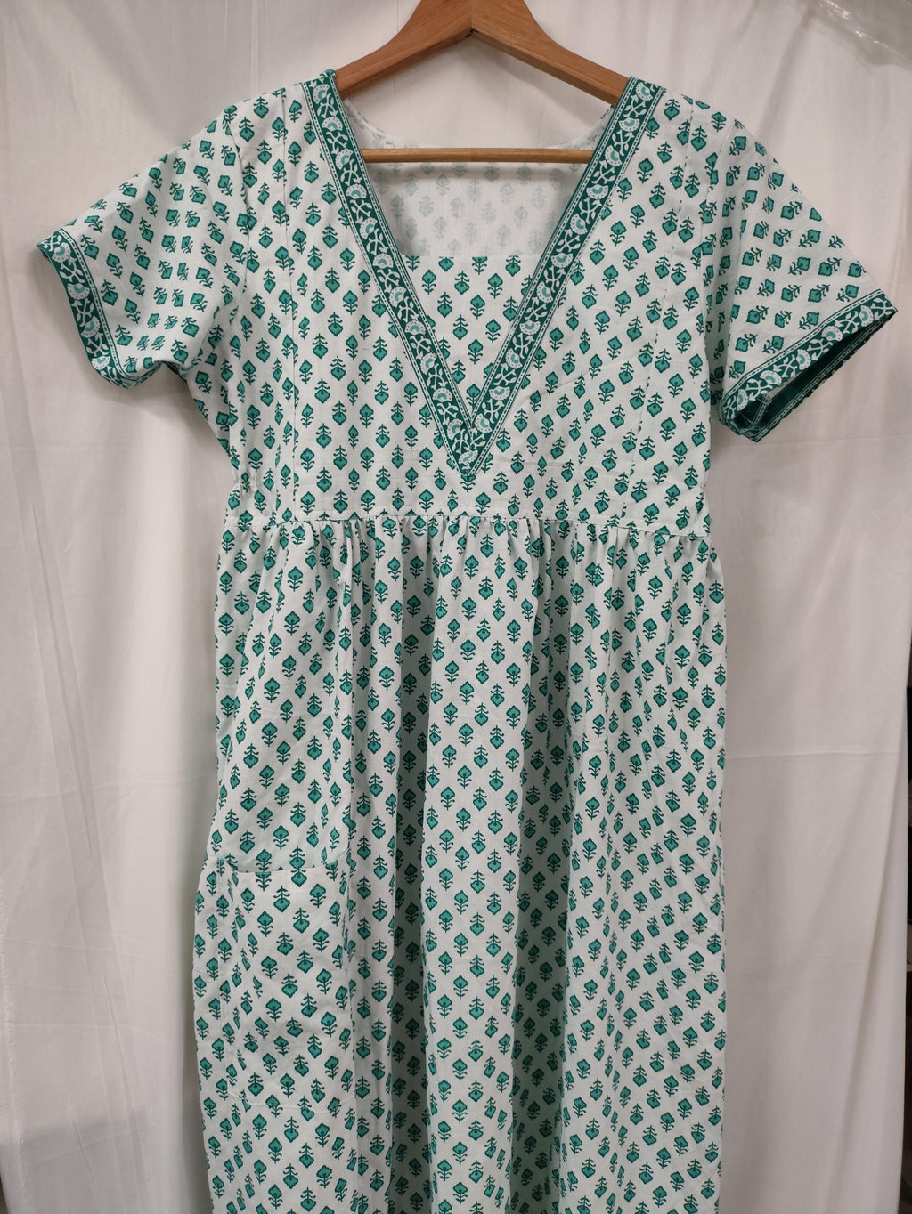 Cotton Pleated, With Pockets, Back A-line, Side elastic Medium Printed Nighty