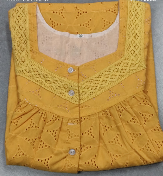Hacoba Pleated, With Pockets, Half Open Medium Printed Nighty