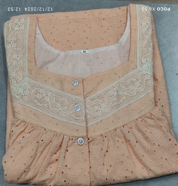 Hacoba Pleated, With Pockets, Half Open Medium Printed Nighty