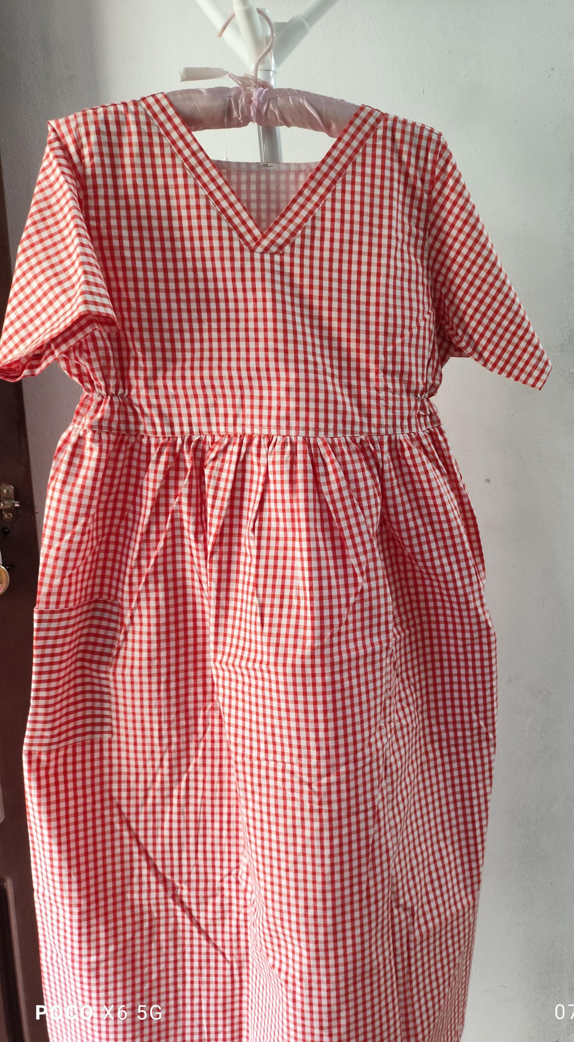 Bantex Pleated, With Pockets, Back A-line, Side elastic Medium Printed Frock Nighty
