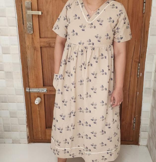 Cotton Pleated, Side zip, Pockets, Back A-line, Side elastic Large Printed Maternity Wear