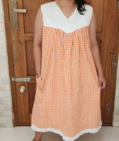 Bantex Pleated, Side zip, With Pockets, Sleeveless, Side elastic Medium Printed Maternity Wear, length42"