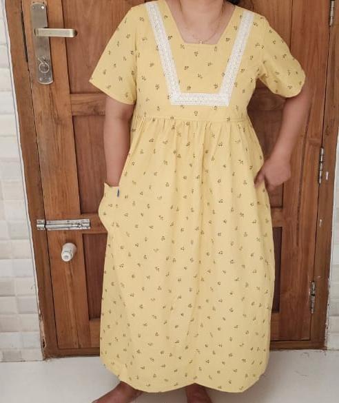 Cotton Pleated, Side zip, Pockets, Back A-line, Side elastic Large Printed Maternity Wear