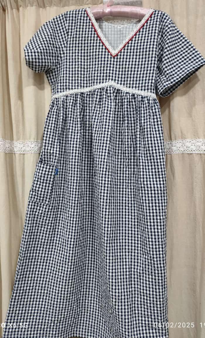 Cotton Pleated, Side zip, Pockets, Back A-line, Side elastic Large Printed Maternity Wear