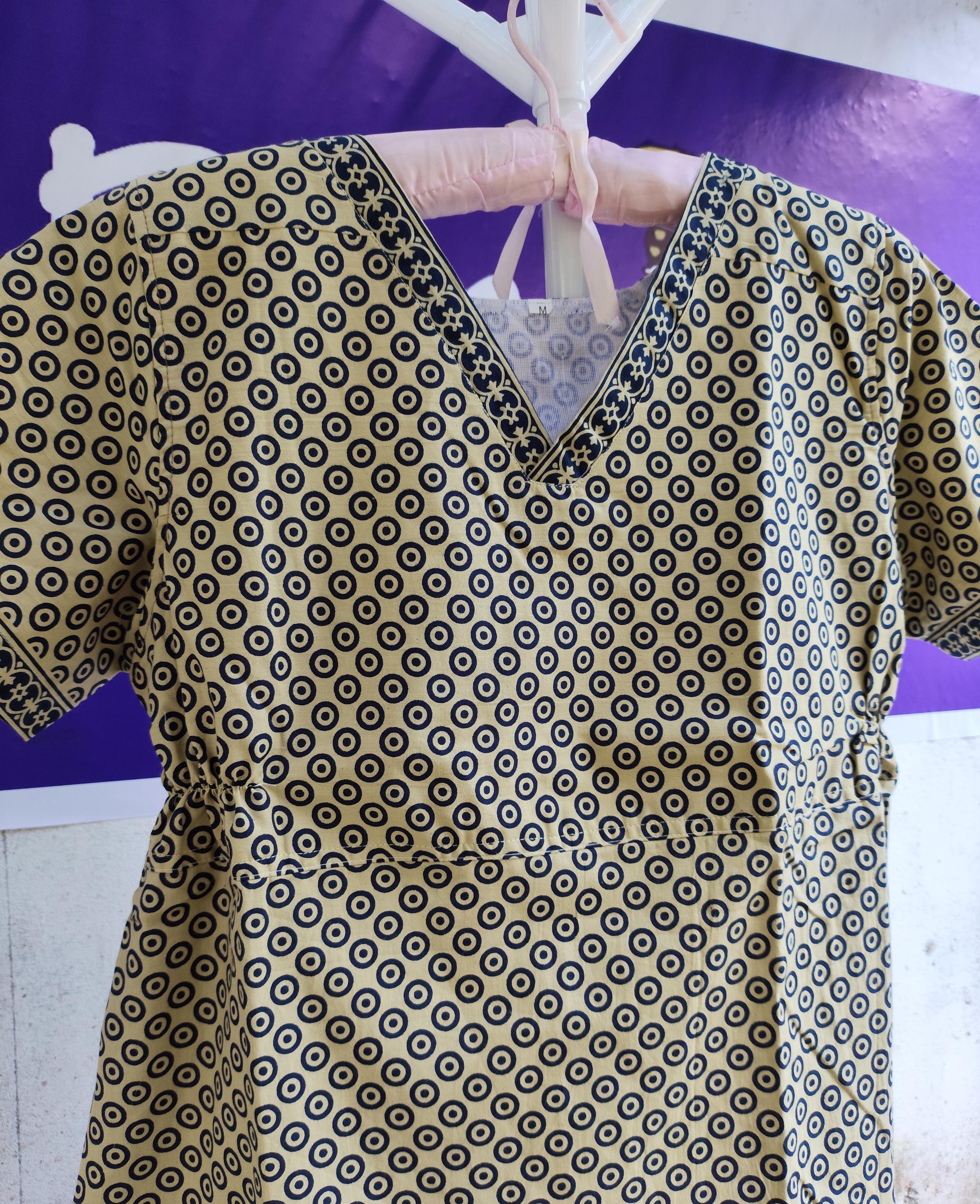 Cotton Pockets, Back A-line, Side elastic Medium Printed Frock Nighty