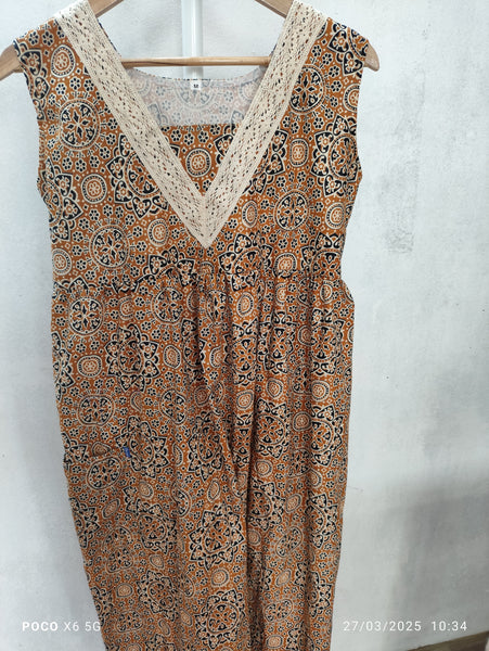 Cotton Pleated, With Pockets, Back A-line, Sleeveless, Side elastic Medium Printed Frock Nighty