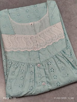Hacoba Pleated, With Pockets, Half Open Medium Printed Nighty