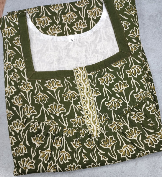 Cotton Pleated, Pockets, No Open Small Printed Nighty