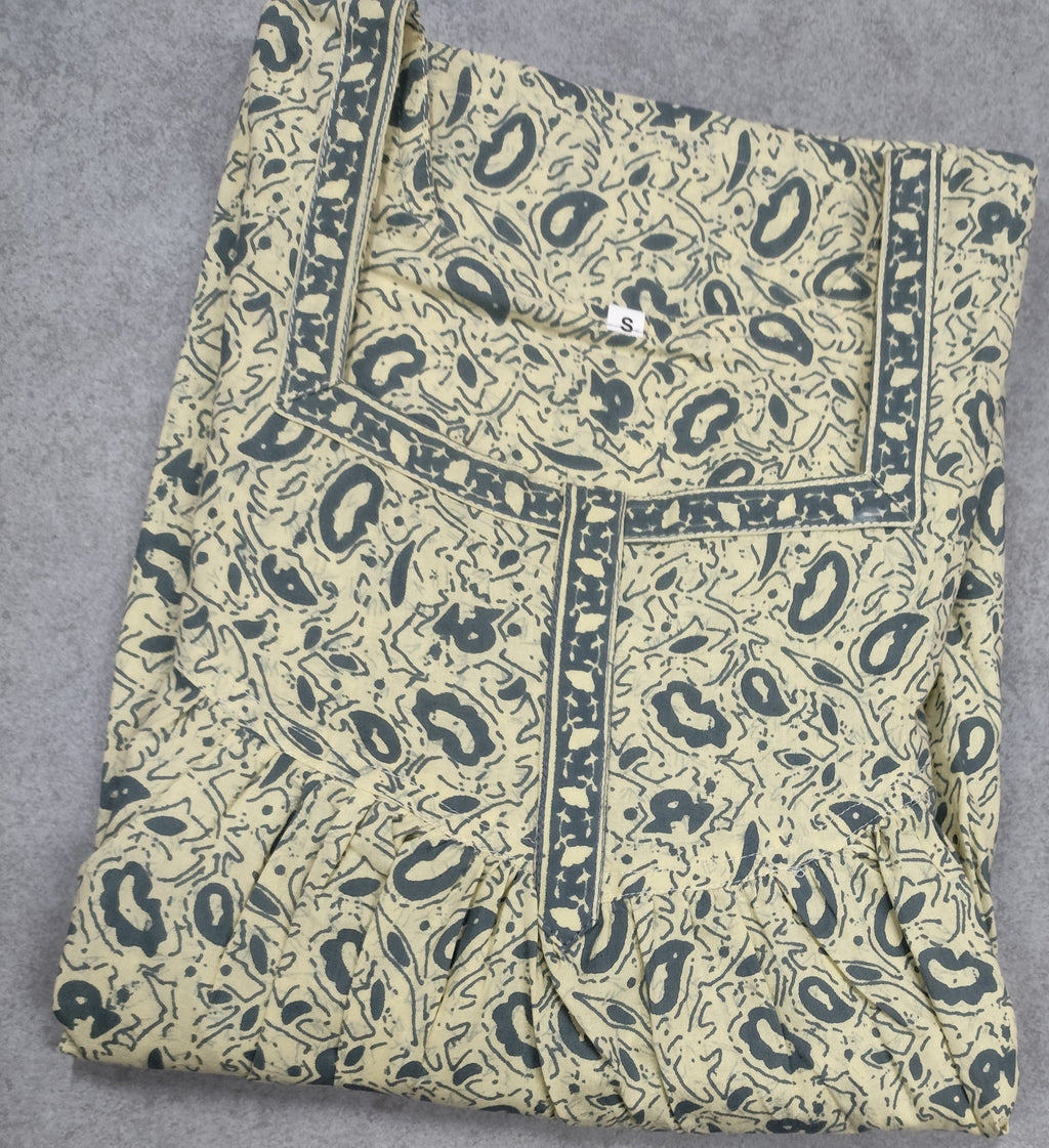 Cotton Pleated, Pockets, No Open Small Printed Nighty