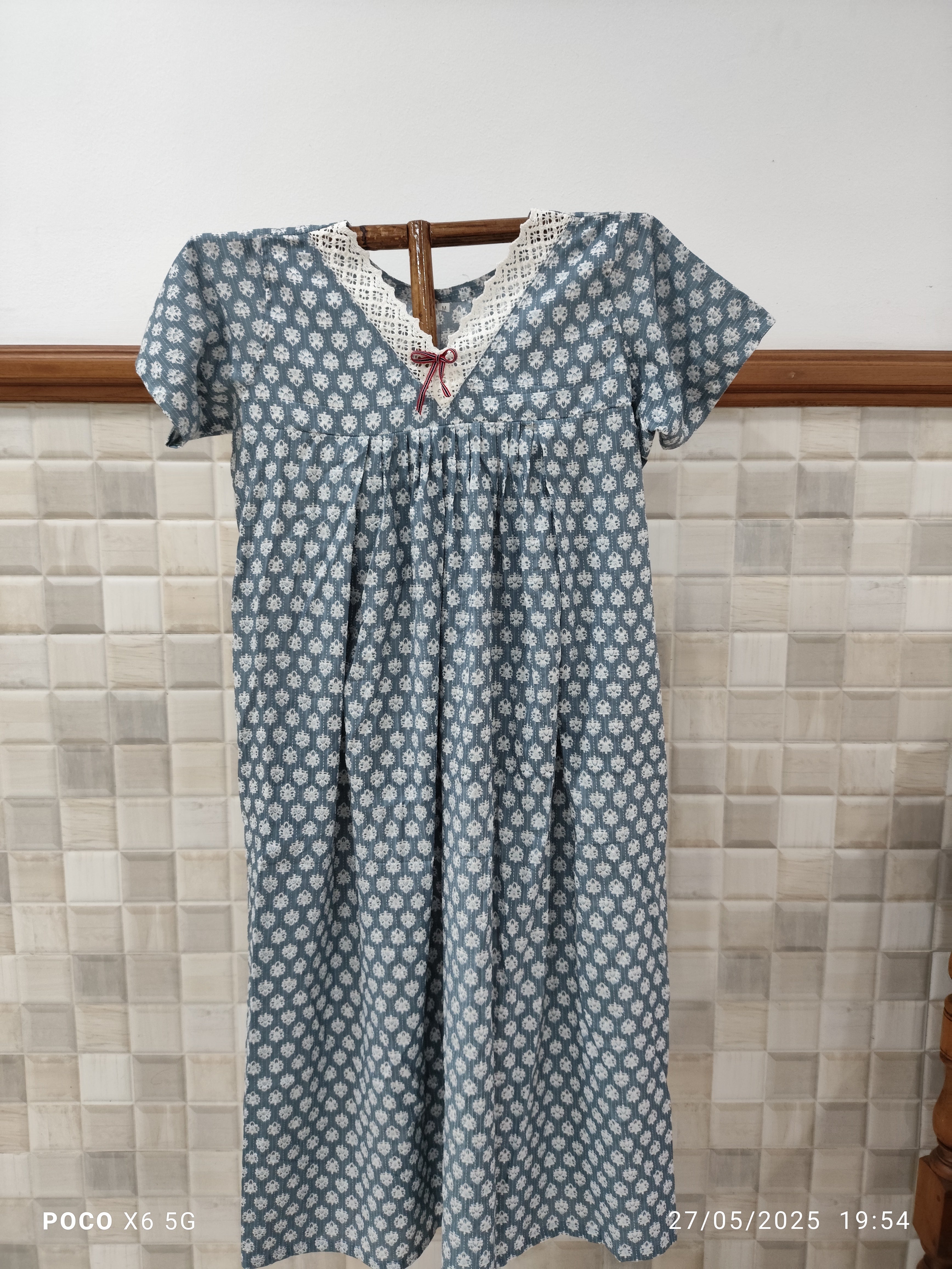 Cotton Pleated, Side zip, With Pockets, Back A-line Medium Printed Maternity Wear