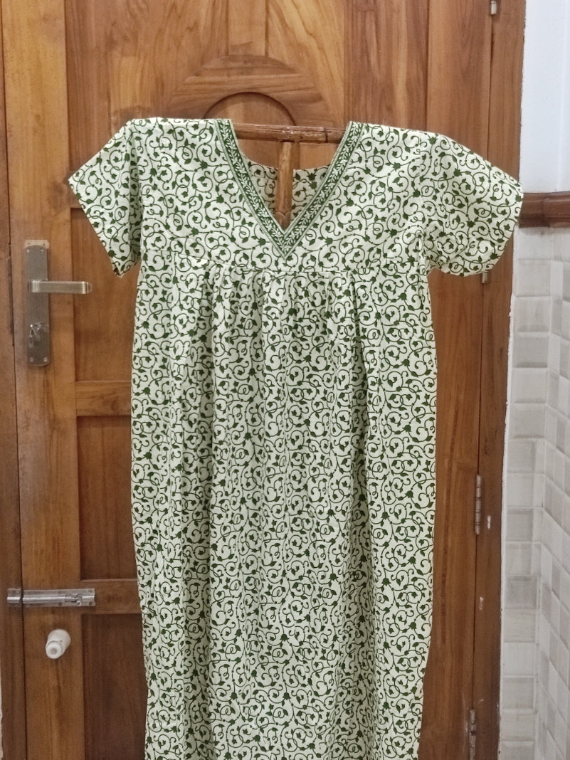 Cotton Pleated, Side zip, With Pockets, Back A-line Large Printed Maternity Wear