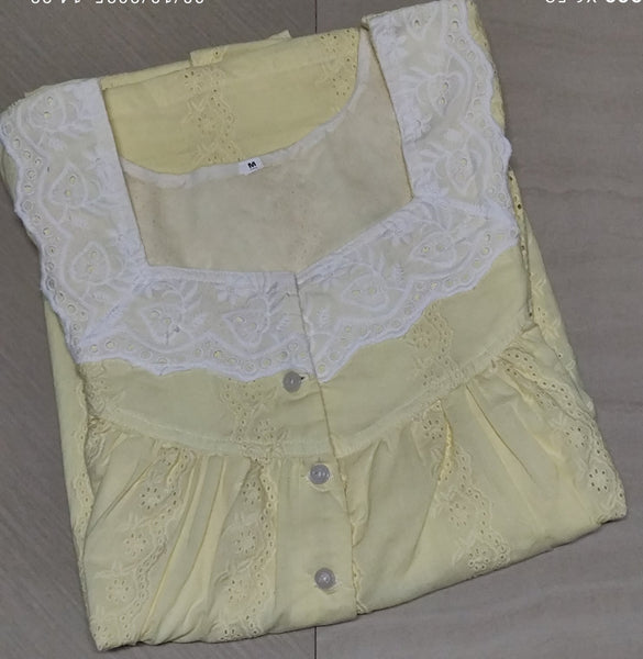 Hacoba Pleated, With Pockets, Half Open Medium Printed Nighty