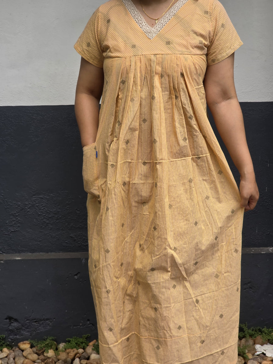Cotton Pleated, Side zip, With Pockets, Back A-line, Side elastic Small Printed Maternity Wear