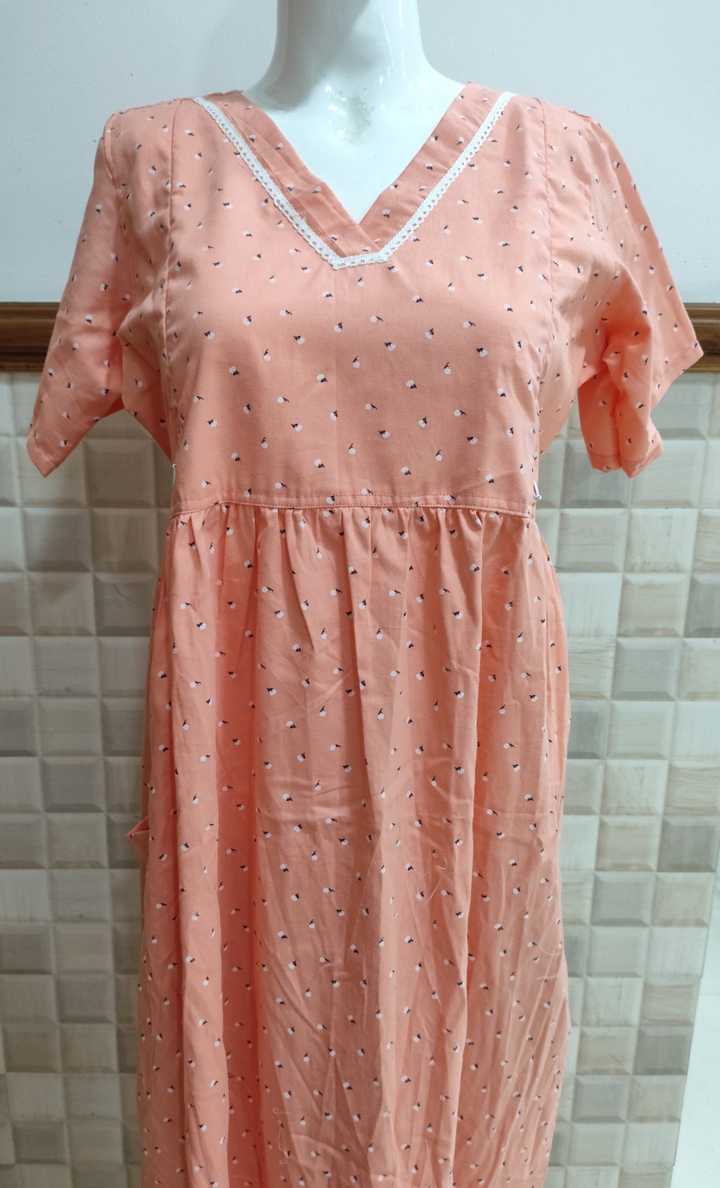 Cotton Side zip, With Pockets, Back A-line, Side elastic Medium Printed Maternity Wear