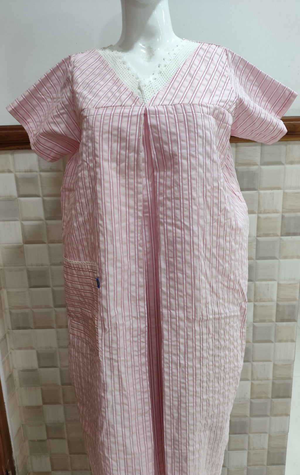 Cotton Pleated, Side zip, With Pockets, Back A-line, Sleeveless, Side elastic Medium Printed Maternity Wear