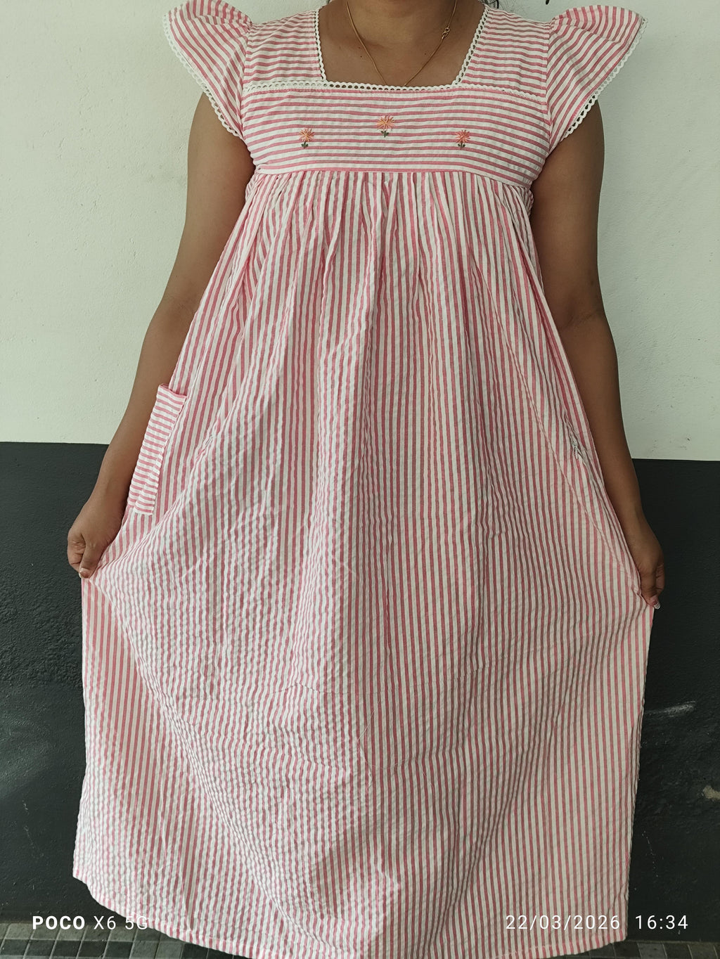 Cotton Pleated, Side zip, With Pockets, Back A-line, Side elastic Small Printed Maternity Wear