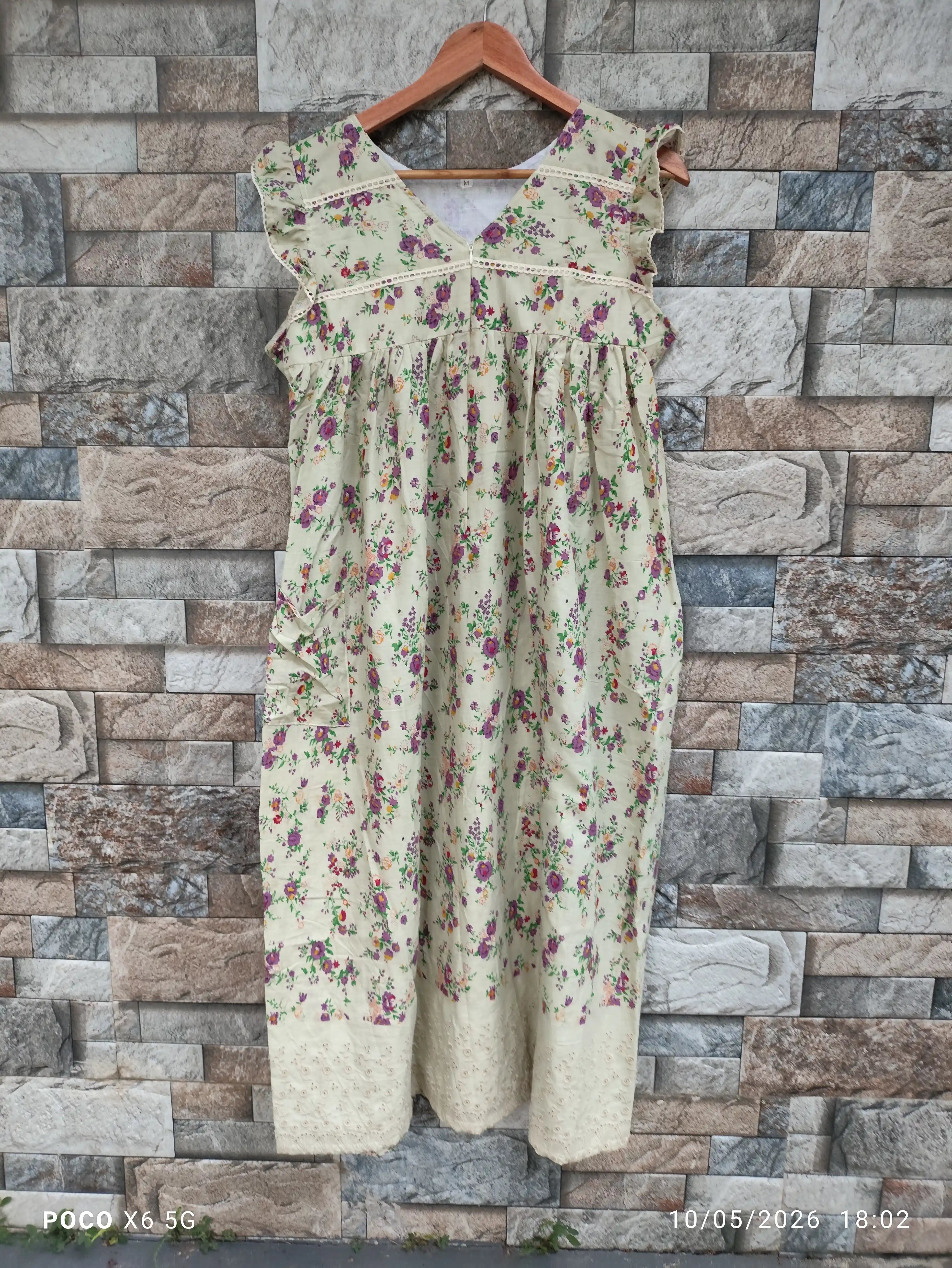 Cotton Pleated, With Pockets, Back A-line, Central zip Medium Printed Maternity Wear