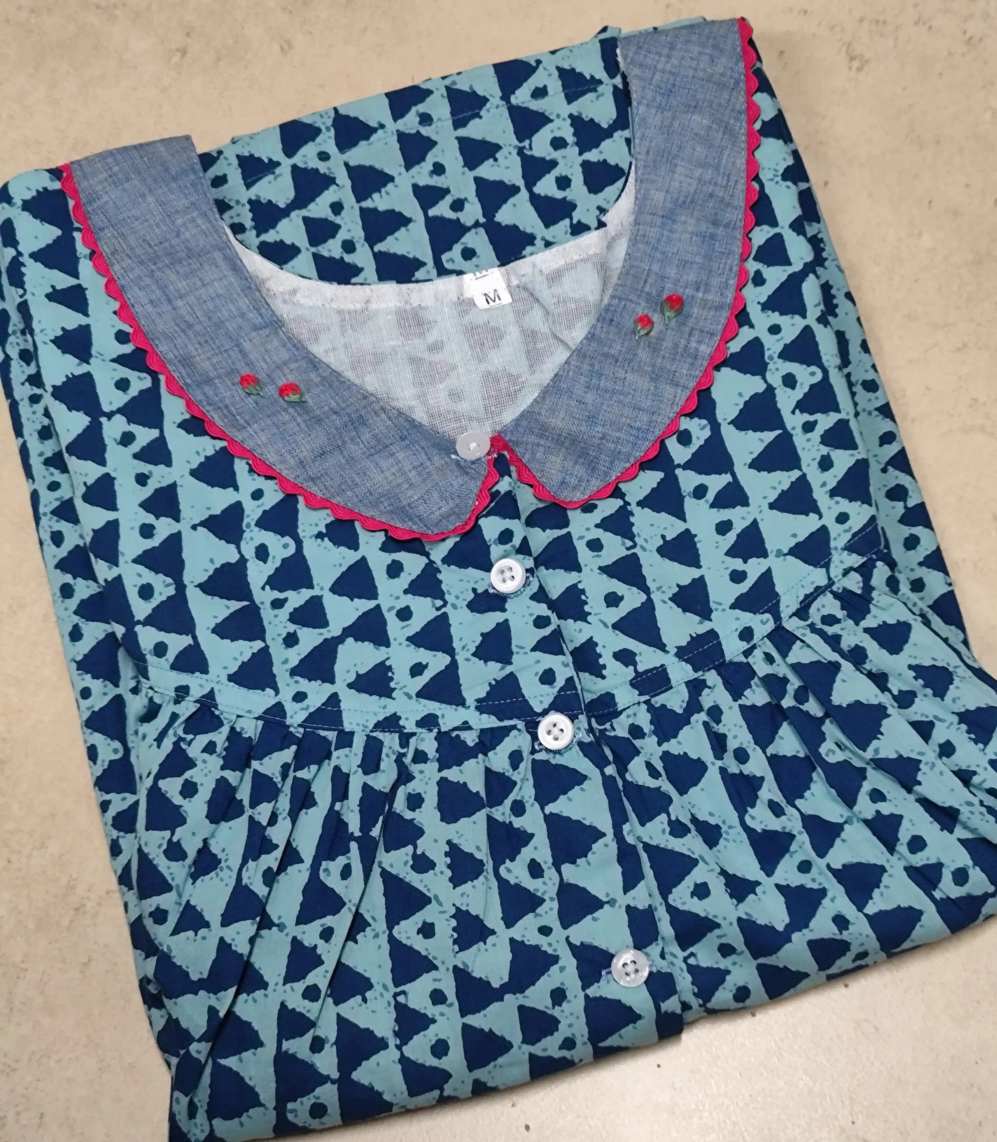Bantex Pleated, With Pockets, Half Open Medium Printed Nighty