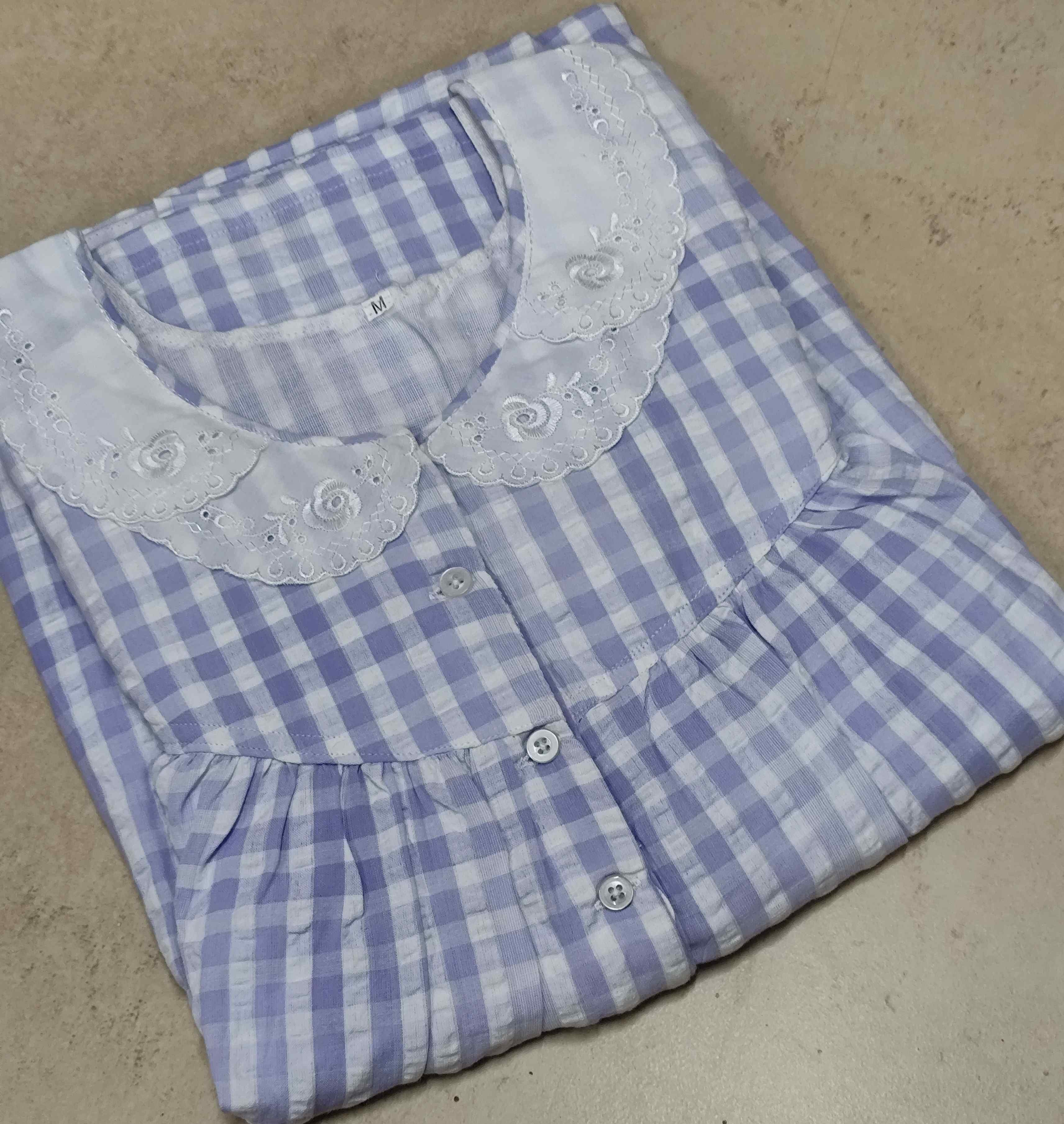 Hacoba Pleated, With Pockets, Half Open Medium Printed Nighty