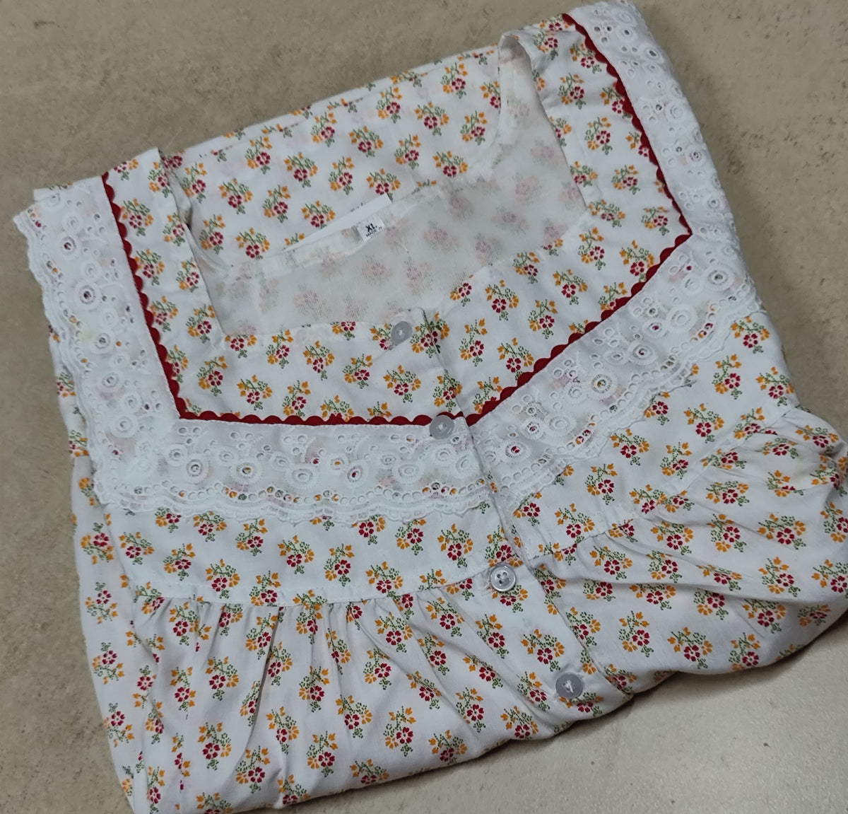 Hacoba Pleated, With Pockets, Half Open Small Printed Nighty