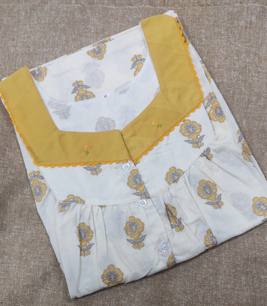 Soft Cotton Pleated , With Pockets, Half Open Medium Printed Nighty