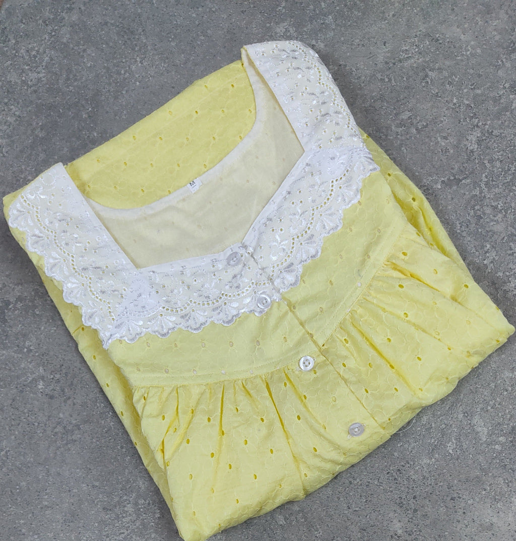 Hacoba Pleated , With Pockets, Half Open Medium Printed Nighty