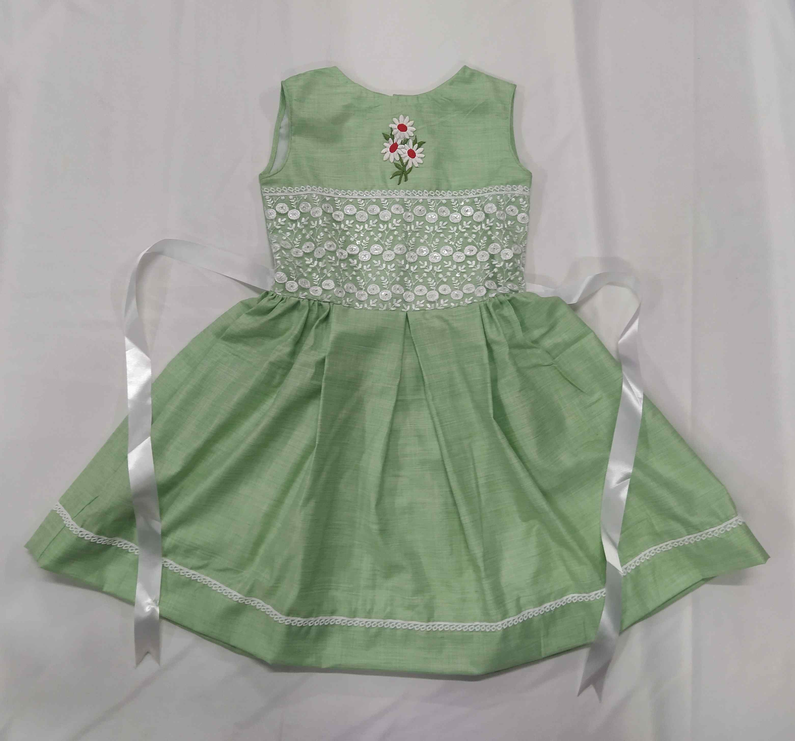 Frocks for girls 5 to 6 years old