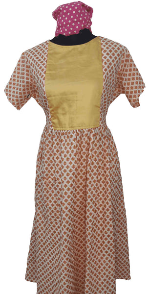 Soft Cotton Side zip, Pleated , Pockets, Tying String Medium Printed Maternity Wear