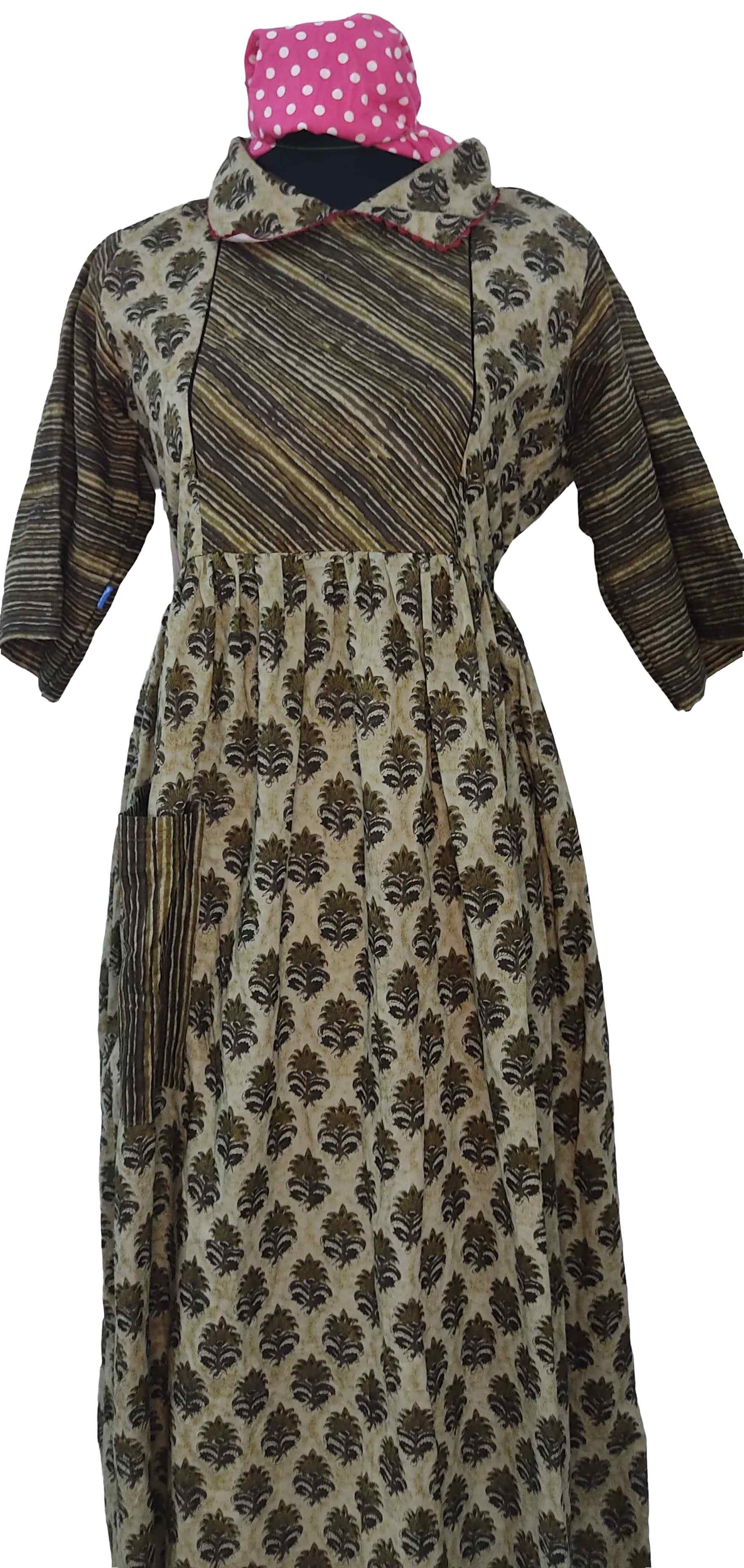 Soft Cotton Side zip, Pleated , Pockets, Tying String Medium Printed Maternity Wear