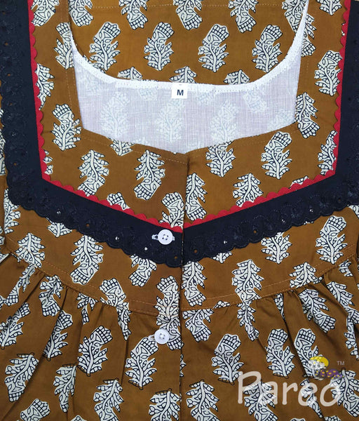 Soft Cotton With Pockets, Half Open Medium Printed Nighty