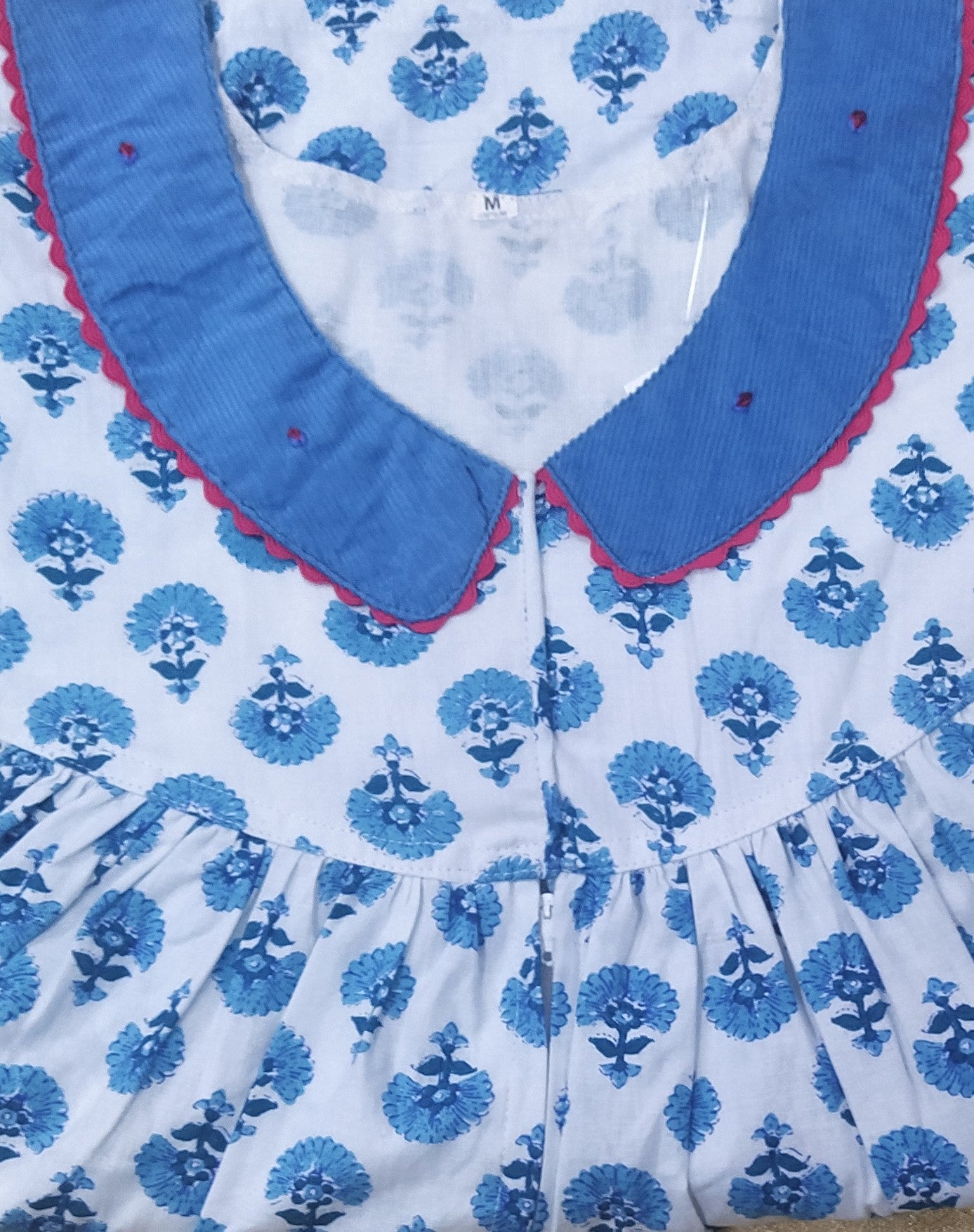 Cotton With Pockets, Central zip Medium Printed Nighty