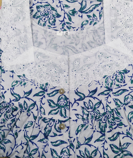 Soft Cotton With Pockets, Half Open Medium-Large Printed Nighty