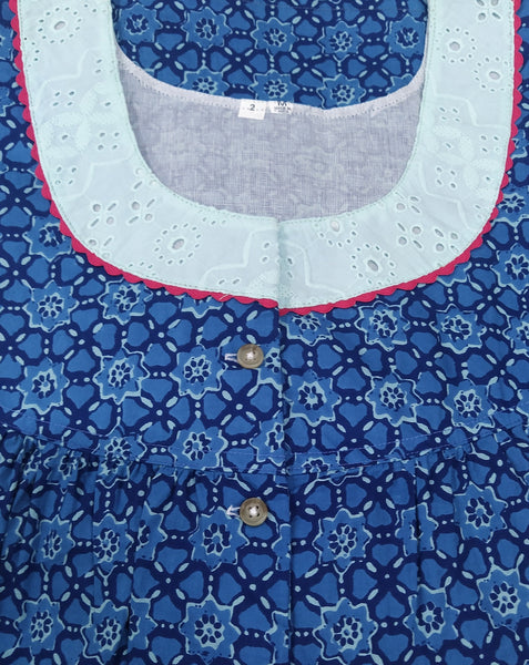 Soft Cotton With Pockets, Half Open Medium-Large Printed Nighty