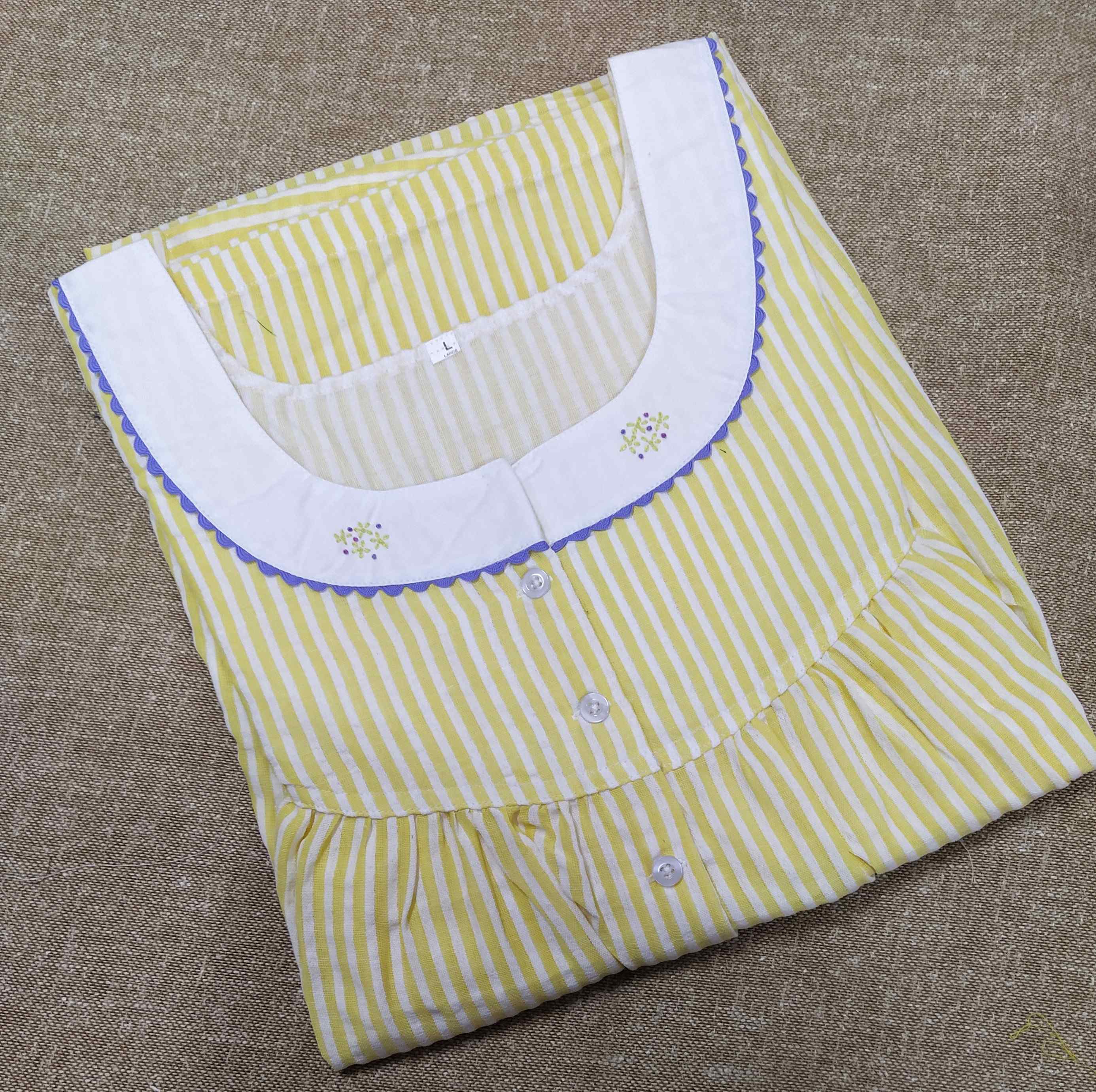 Bantex With Pockets, Half Open Large Printed Nighty