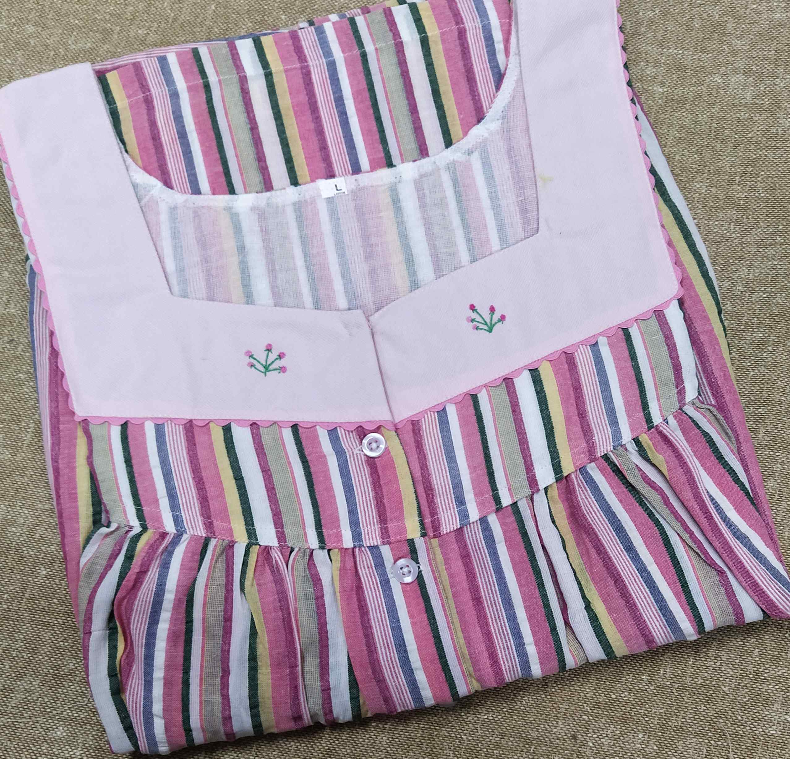 Bantex With Pockets, Half Open Large Printed Nighty