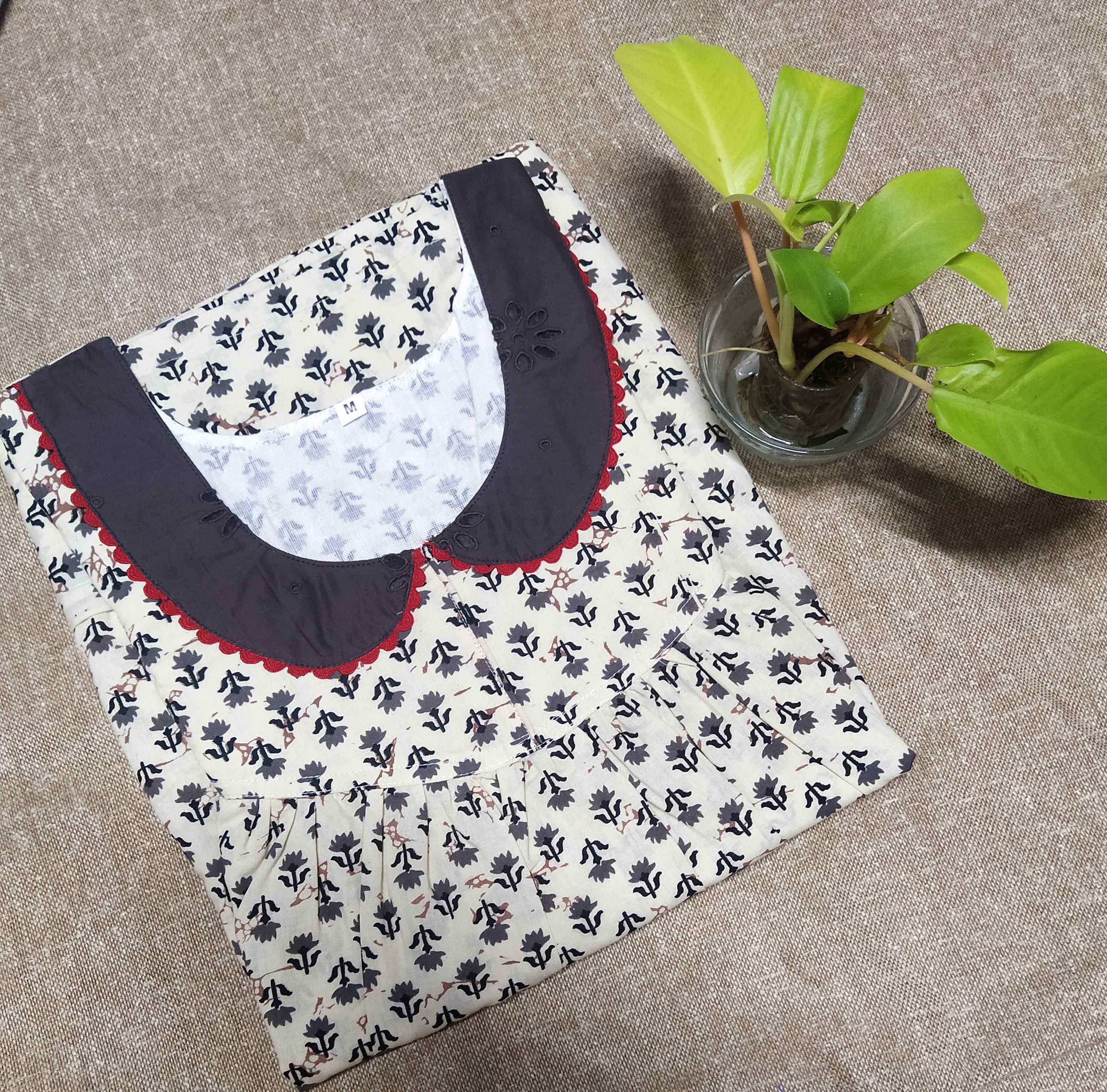 Cotton With Pockets, No Open Medium Printed Nighty