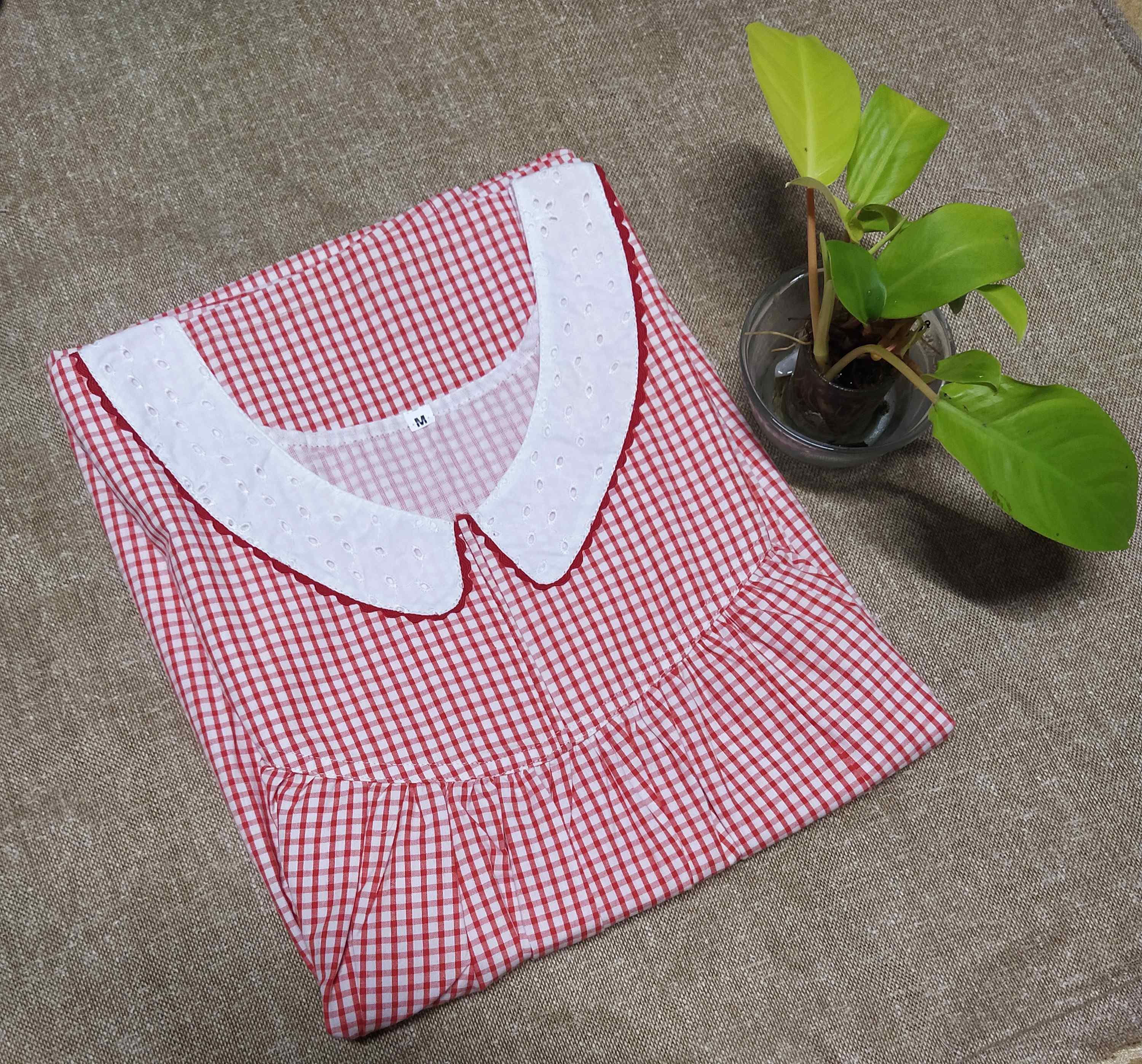 Bantex With Pockets,  No Open Medium Printed Nighty