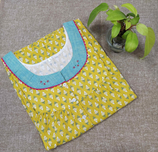 Cotton With Pockets, Half Open Large Printed Nighty