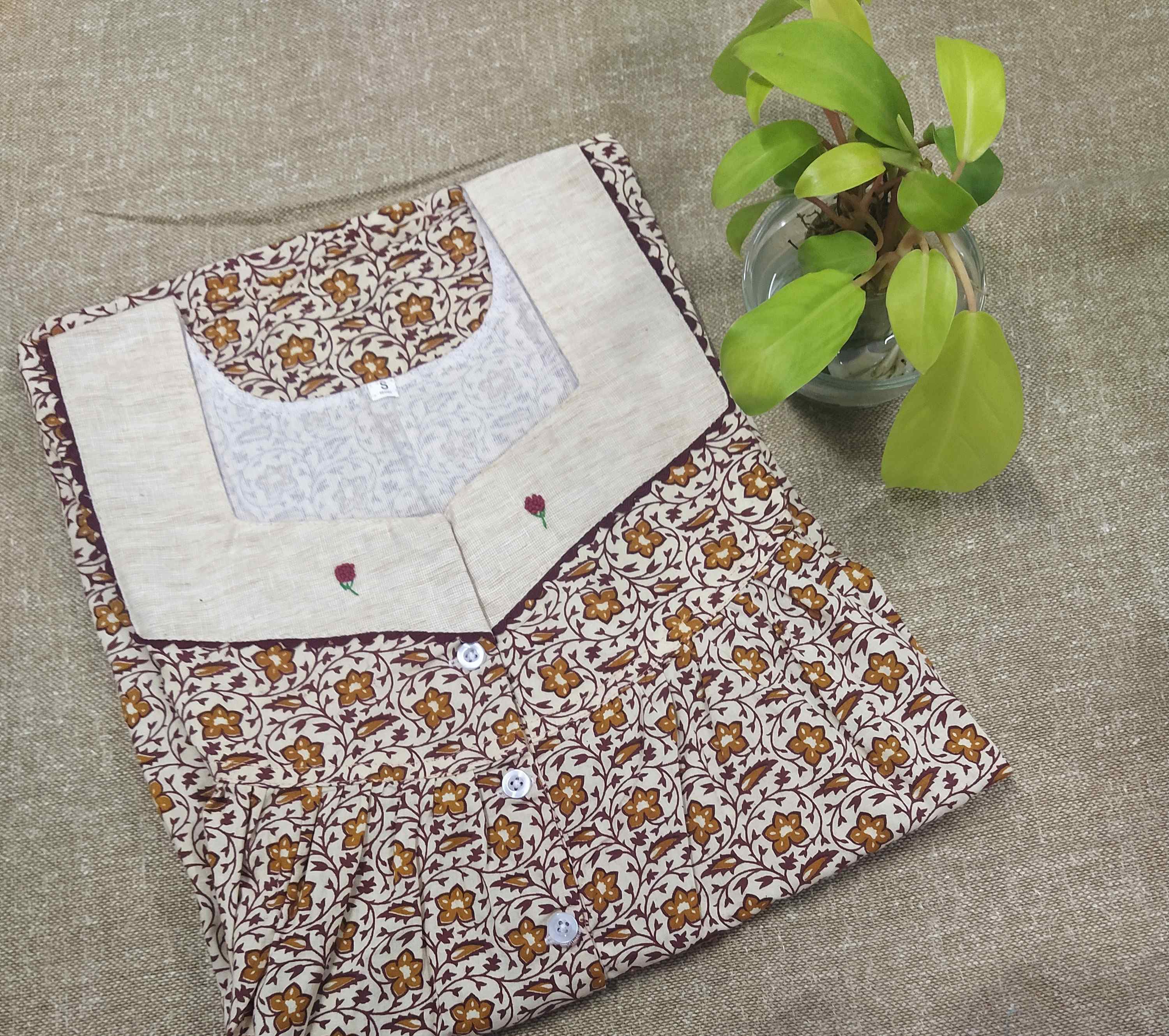 Cotton With Pockets, Half Open Small Printed Nighty