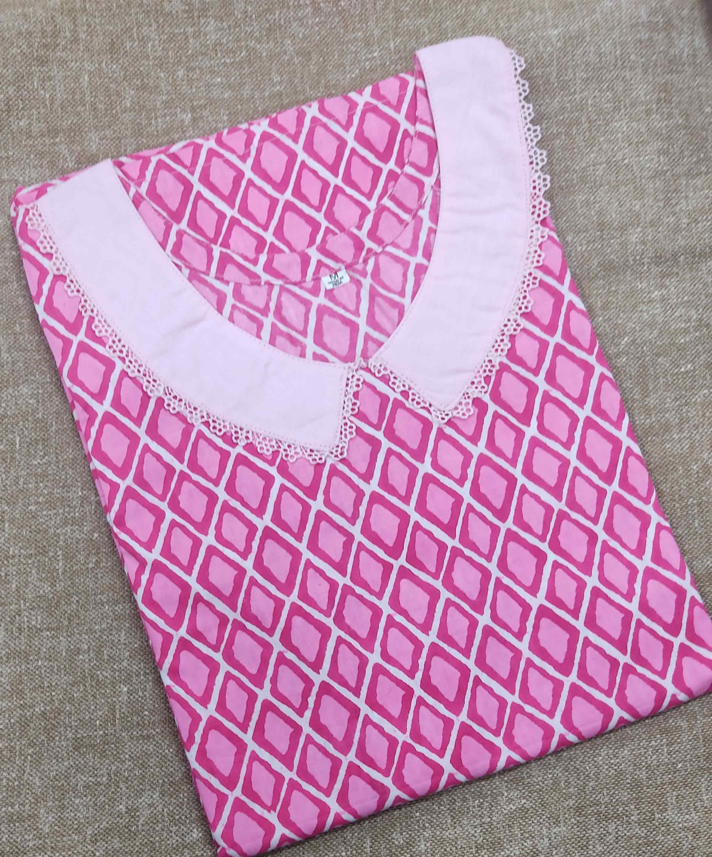 Cotton With Pockets, No Open Medium Printed Nighty