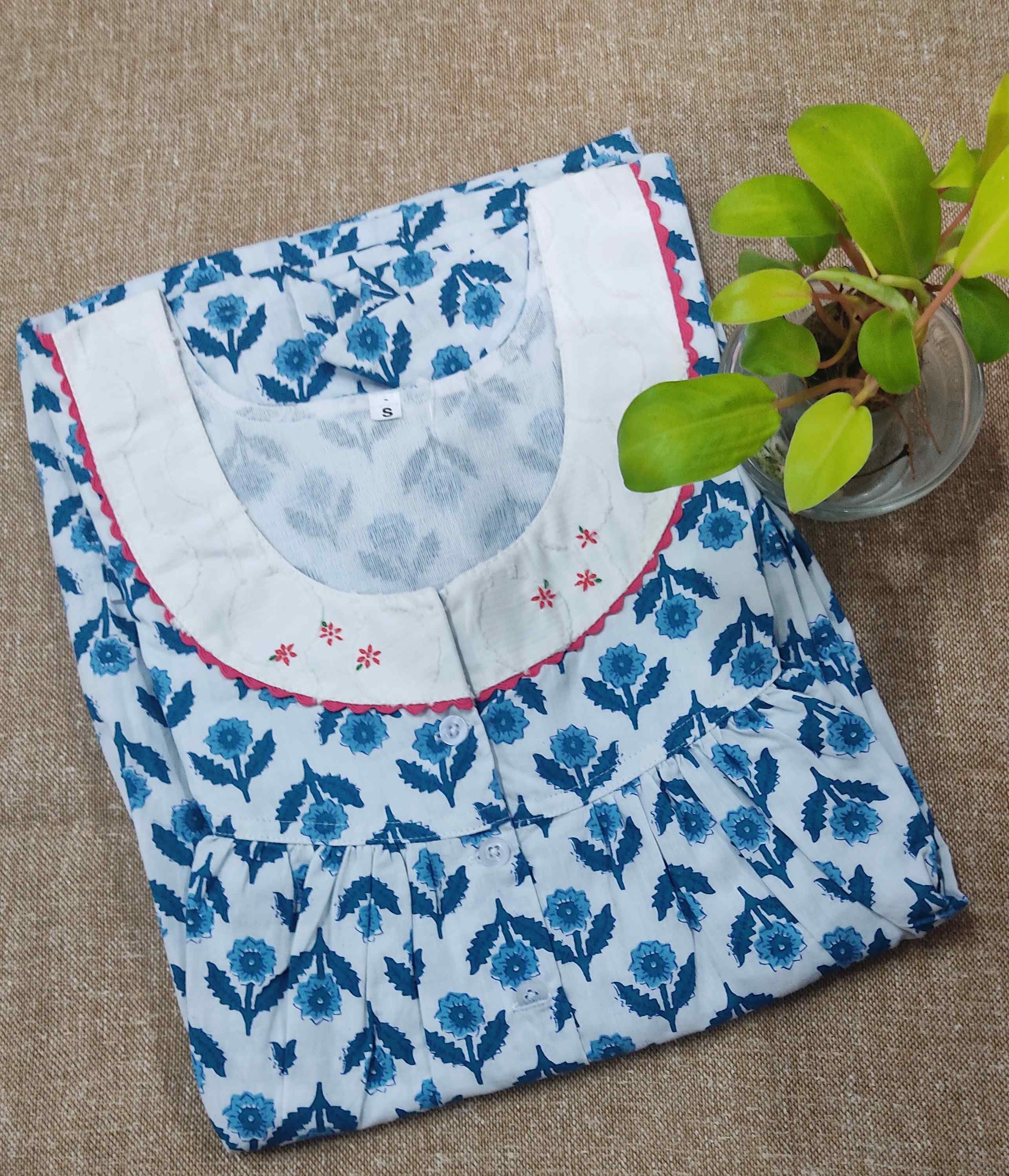 Cotton With Pockets, Half Open Small Printed Nighty