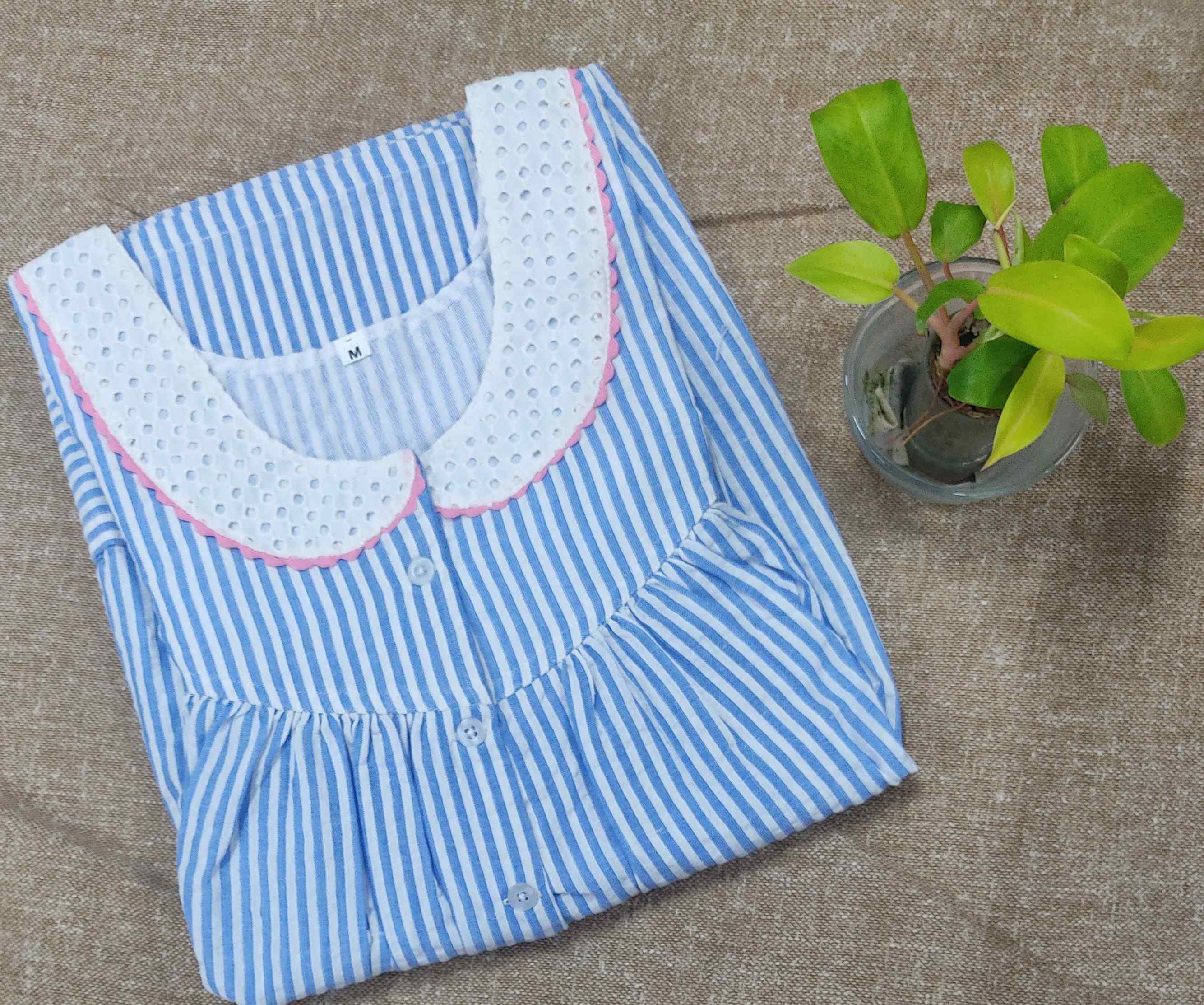 Cotton With Pockets, Half Open Medium Printed Nighty