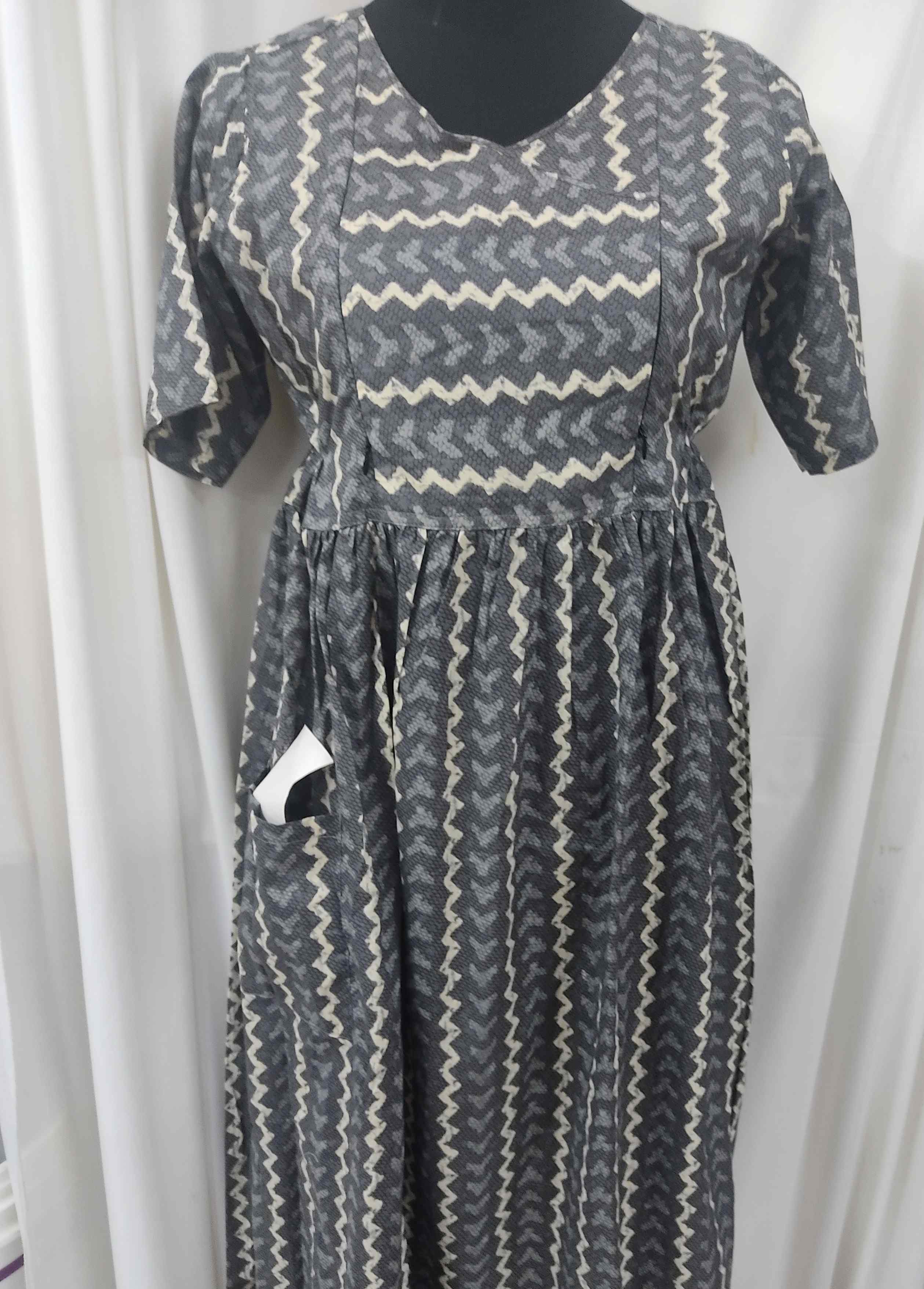 Soft Cotton Side zip, With Pockets, Side elastic Medium Printed Maternity Wear