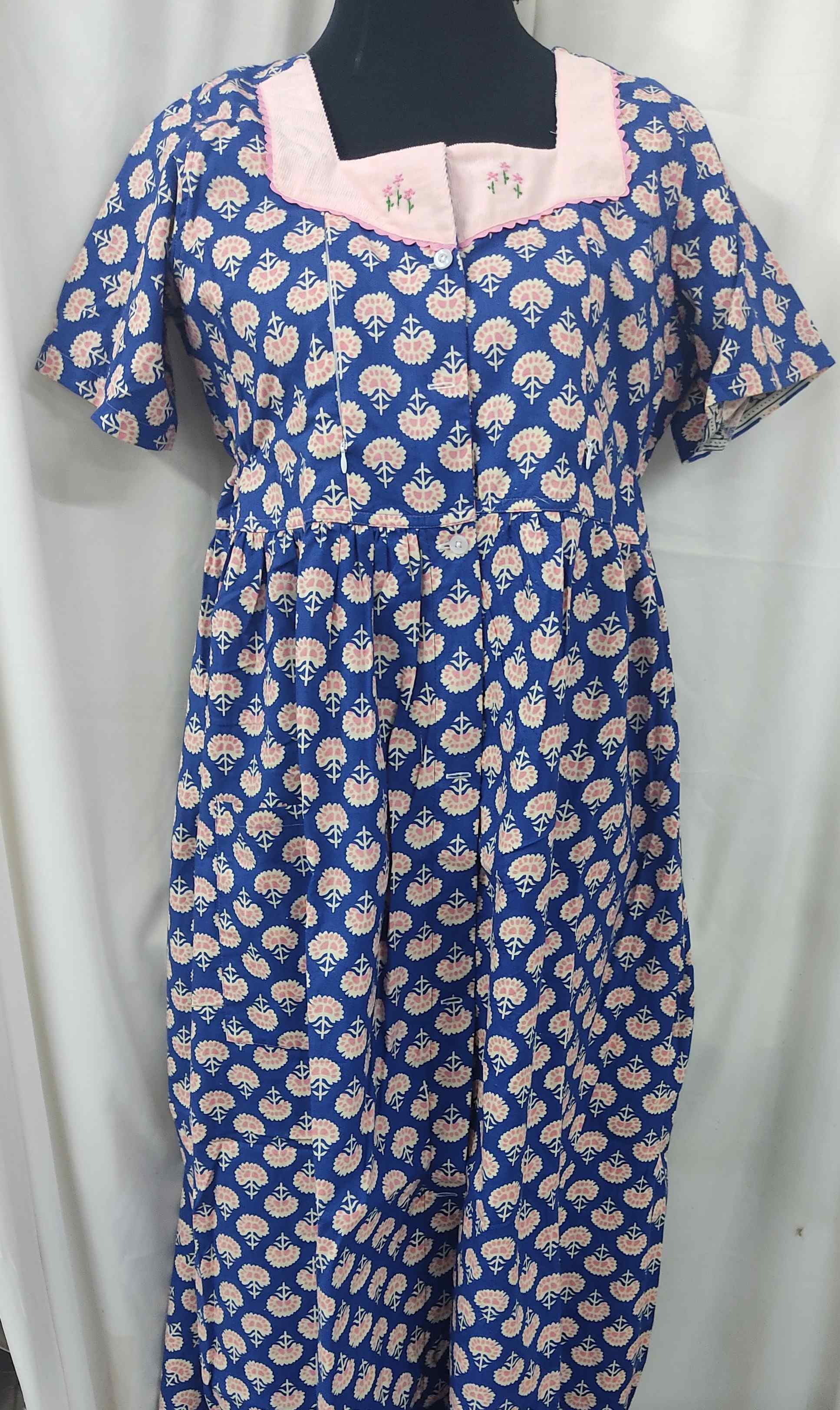 Cotton Side zip, With Pockets, Full Open Medium Printed Maternity Wear