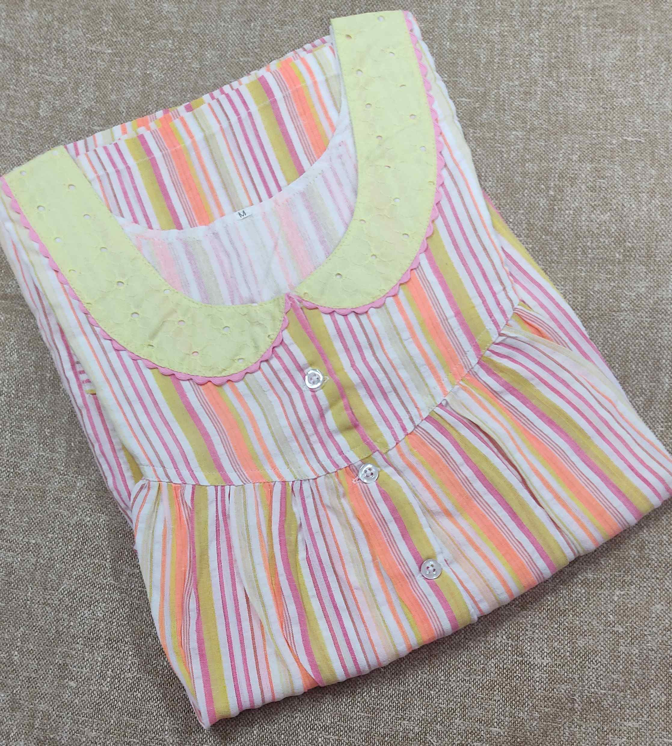 Bantex Pleated , With Pockets, Half Open Medium Printed Nighty