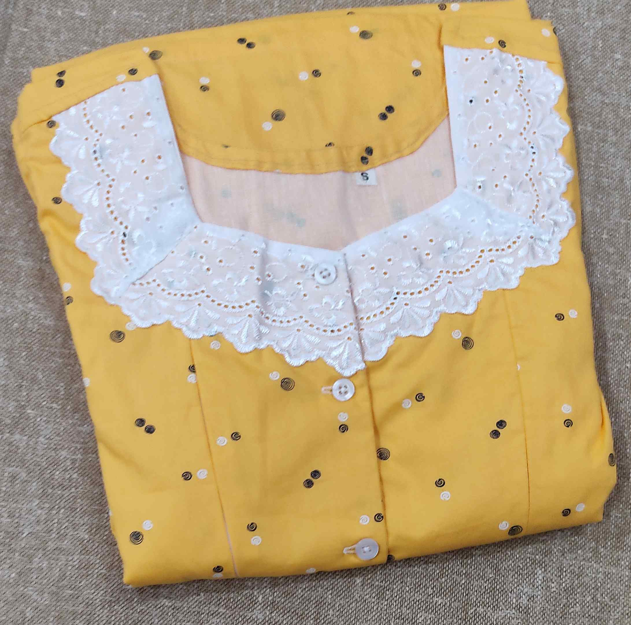 Cotton Pleated , Side zip, With Pockets, Full Open Small Printed Maternity Wear